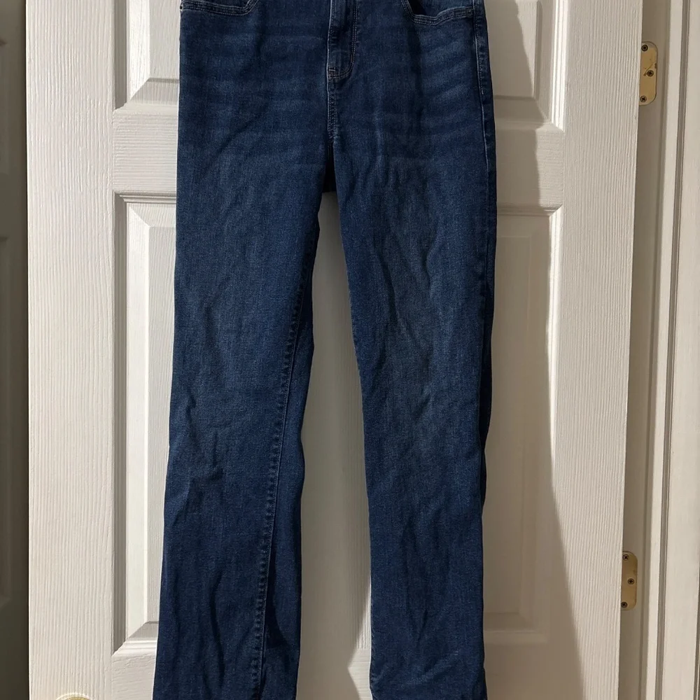 Old Navy Straight Jeans Built-in Flex boys size 18 11 Inch Rise Dark Wash Blue